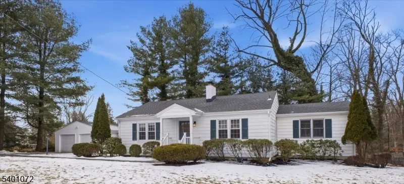 15 Wheeler Rd, Chester Boro, NJ 07930