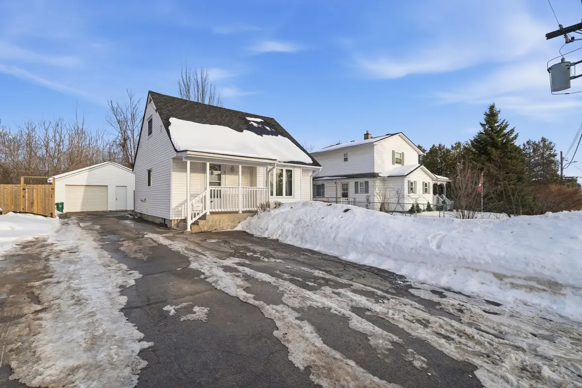 Belleville, ON K8N 4S4,5 Sixth ST