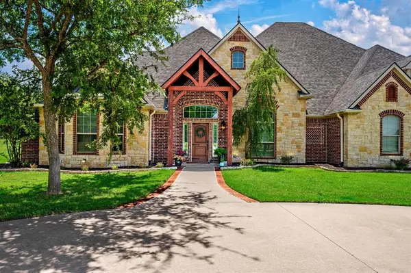 209 Chrissa Drive, Pottsboro, TX 75076