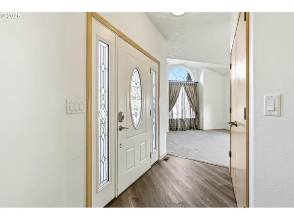 994 E HURLBURT AVE, Hermiston, OR 97838