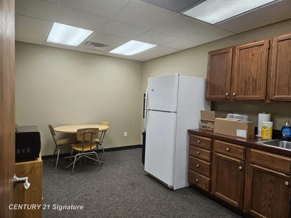 6270 STATE ST, Saginaw Twp, MI 48603