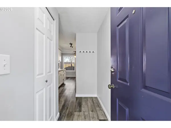 8318 SW MOHAWK ST, Tualatin, OR 97062