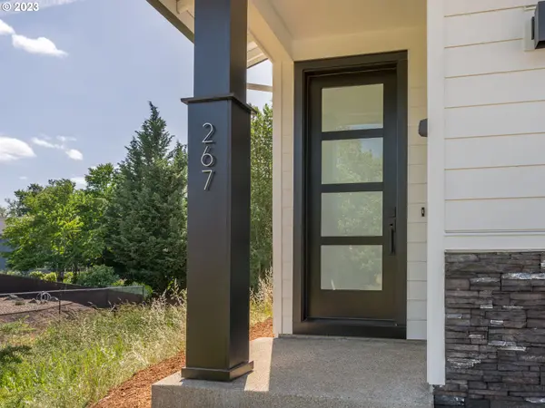 Creswell, OR 97426,267 SUNDAY DR