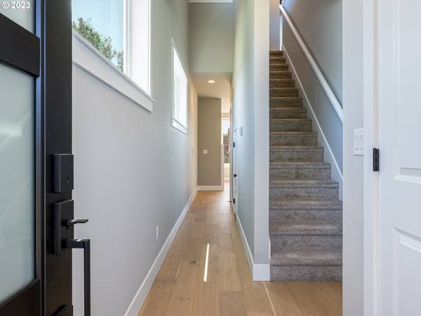 267 SUNDAY DR, Creswell, OR 97426