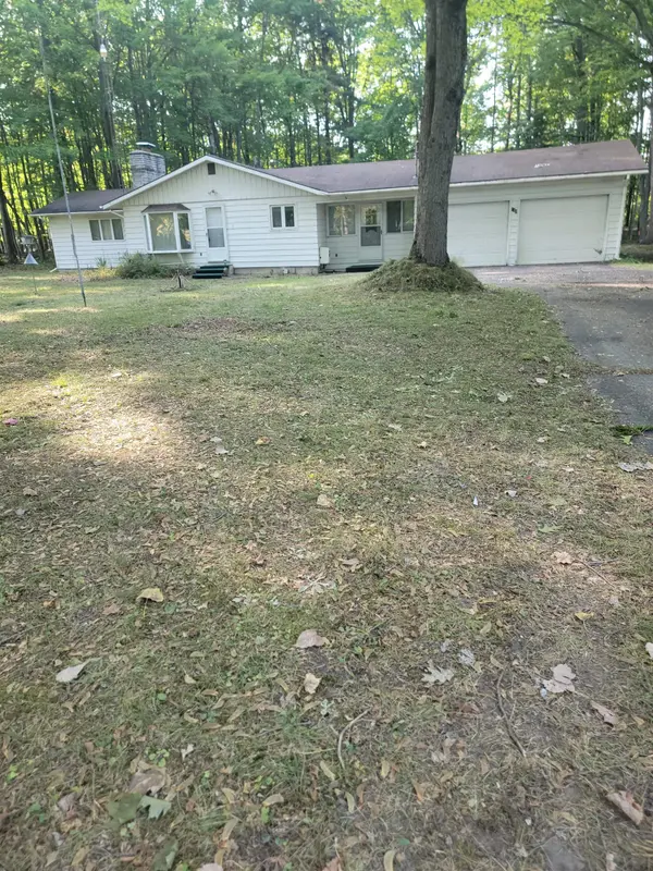 149 Deer Run DR, Whitney Twp, MI 48703