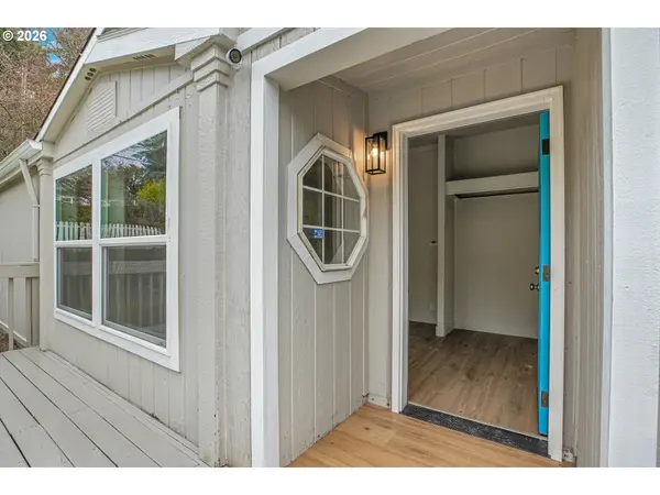 625 SW 9TH ST ##2, Dundee, OR 97115