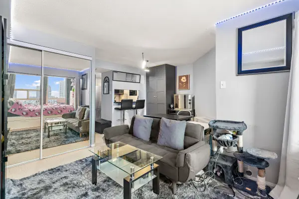 705 King ST W #1707, Toronto C01, ON M5V 2W8