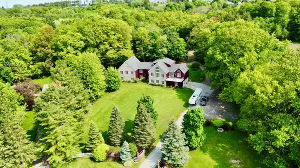 100 Snow Ridge CT, Oshawa, ON L1H 0S5