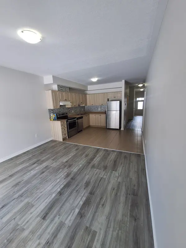 177 Isabella DR #UPPER, Orillia, ON L3V 6H2