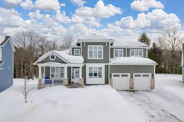 22 Dyer CRES, Bracebridge, ON P1L 0N4