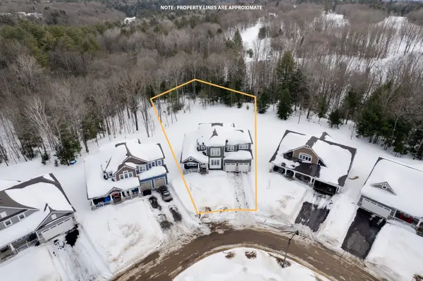 22 Dyer CRES, Bracebridge, ON P1L 0N4