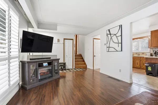 Brantford, ON N3R 2V9,20 Amber ST