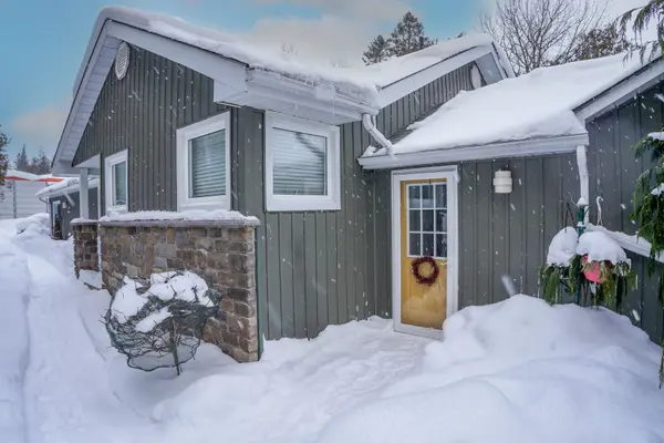 158 Stokes Bay RD, Northern Bruce Peninsula, ON N0H 1W0