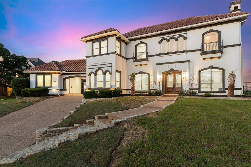 1229 Strathmore Drive, Southlake, TX 76092