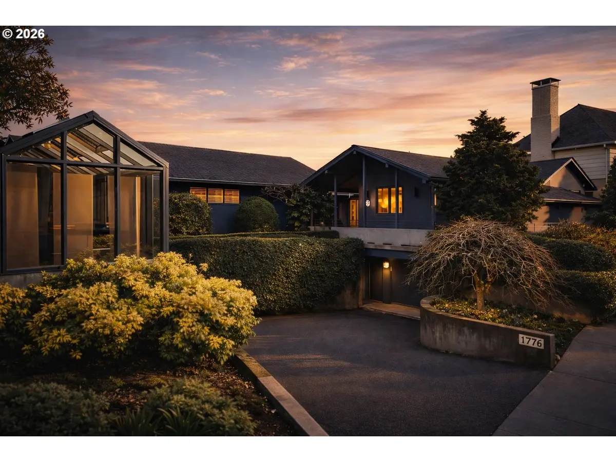 1776 SW MONTGOMERY DR, Portland, OR 97201