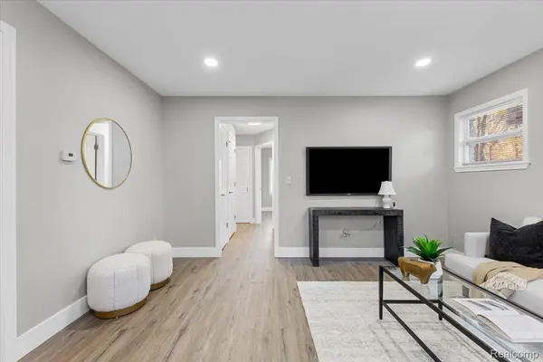 16221 SANTA ROSA DR, Detroit, MI 48221