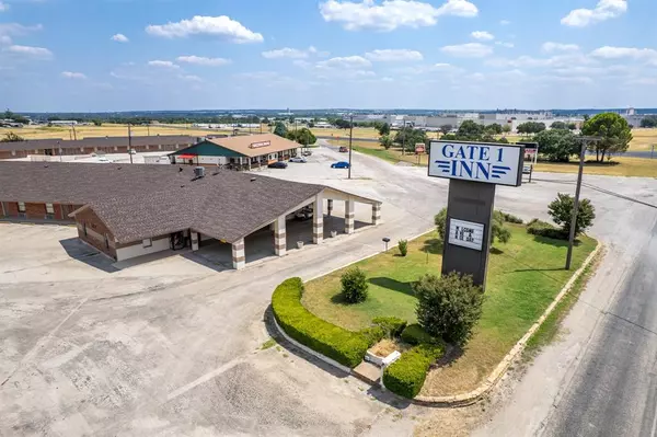 Brownwood, TX 76801,4410 Highway 377 S