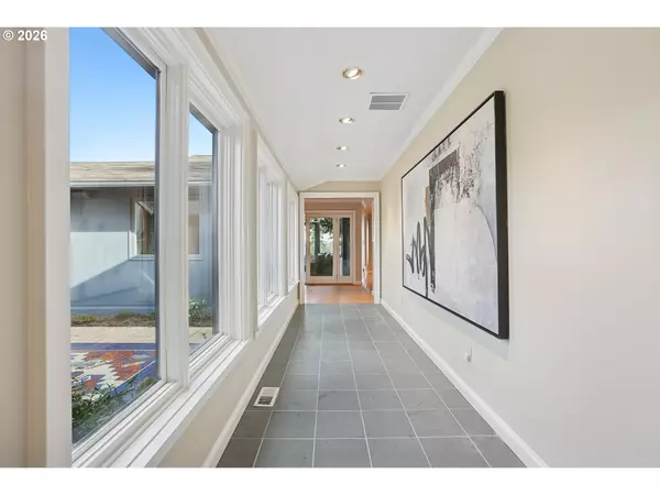 Portland, OR 97201,1776 SW MONTGOMERY DR