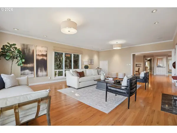 1776 SW MONTGOMERY DR, Portland, OR 97201