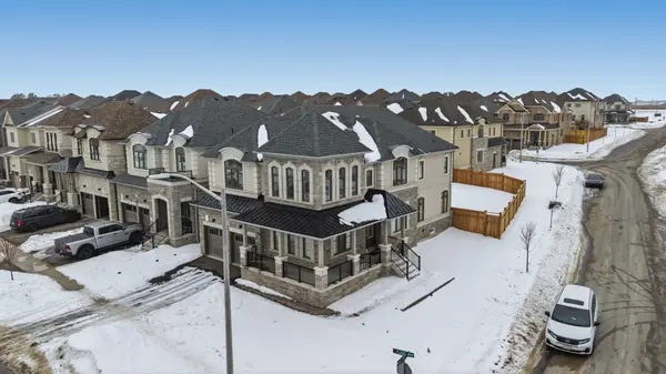 134 Flood AVE, Clarington, ON L1B 0W6