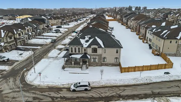 134 Flood AVE, Clarington, ON L1B 0W6