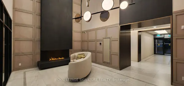 3285 Carding Mill TRL #404, Oakville, ON L6M 5P7