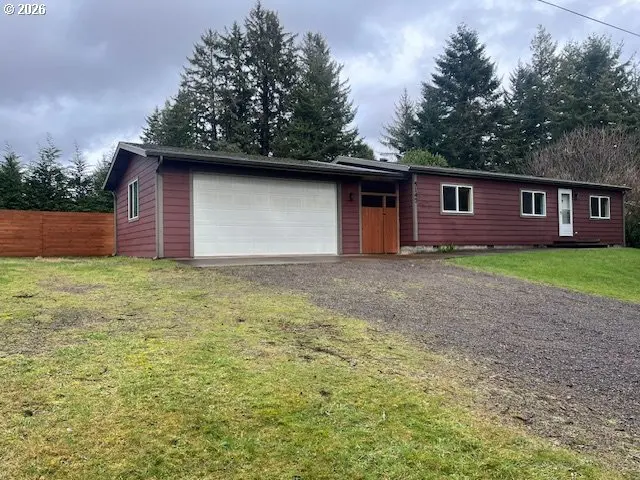 5147 HILLTOP DR, Florence, OR 97439