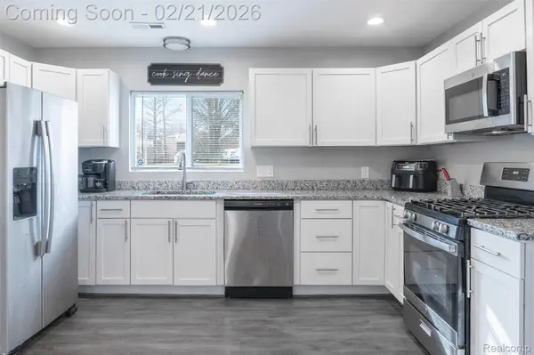 34590 Stellwagen ST, Wayne, MI 48184