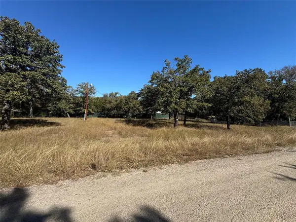 4004 Missouri Trail, Granbury, TX 76048