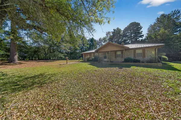 17092 Fm 317, Chandler, TX 75758