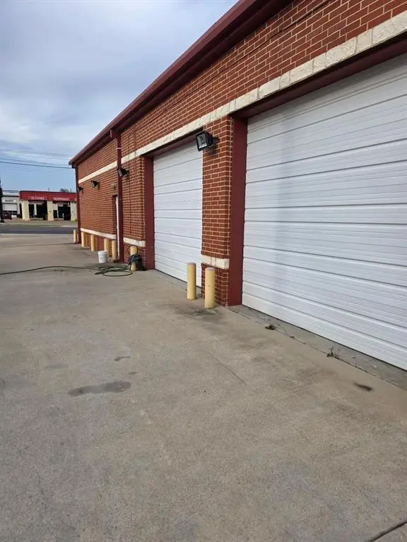 500 E Tyler Street, Athens, TX 75751