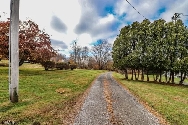 25 ACADEMY ST, Califon Boro, NJ 07830