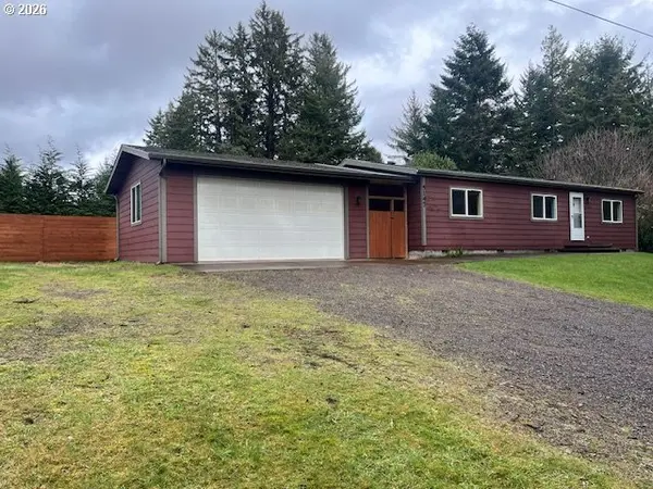 5147 HILLTOP DR, Florence, OR 97439