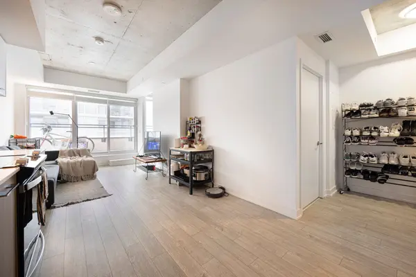 45 Baseball PL #501, Toronto E01, ON M4M 0E8