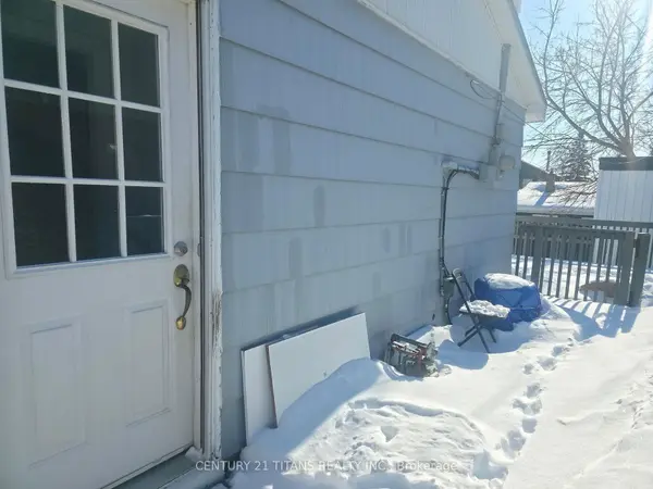 1327 Commerce ST, Pickering, ON L1W 1E1