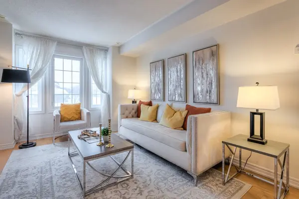 9922 Mccowan RD, Markham, ON L3P 3J3