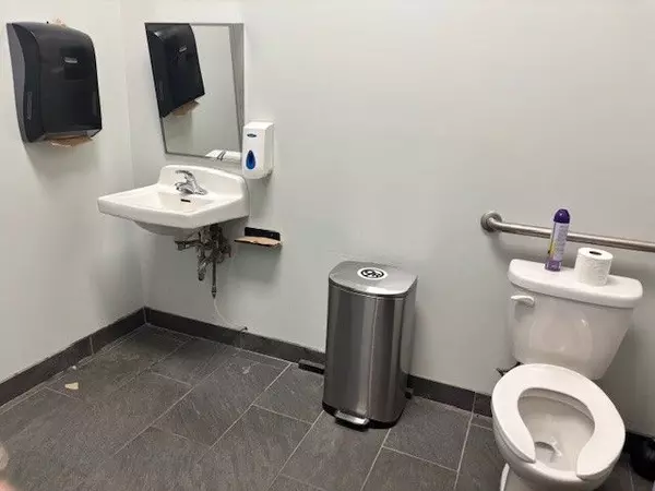 Barrie, ON L4N 6W5,371 King ST #6