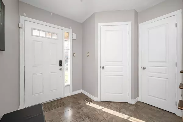 Hamilton, ON L0R 1C0,31 DONALD BELL DR