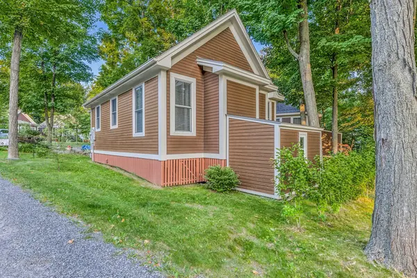 2 Chipmunk LN #129, Prince Edward County, ON K0K 1P0