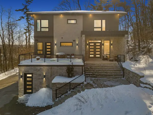 Cambridge, ON N1S 4E4,111 Grand Ridge DR