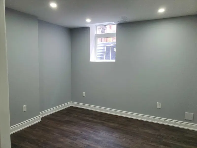 89 Woodcock AVE #Bsmt, Ajax, ON L1T 4L7