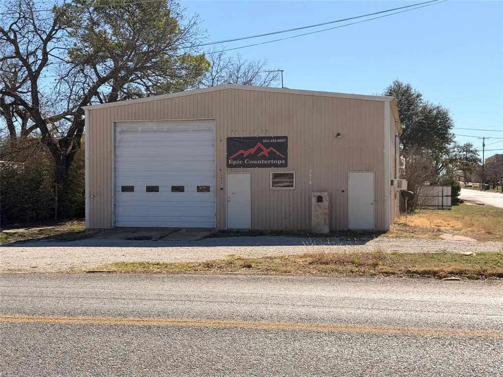 1012 W Main Street, Eastland, TX 76448