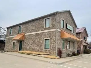 105 N Lakeview Drive, Lake Dallas, TX 75065