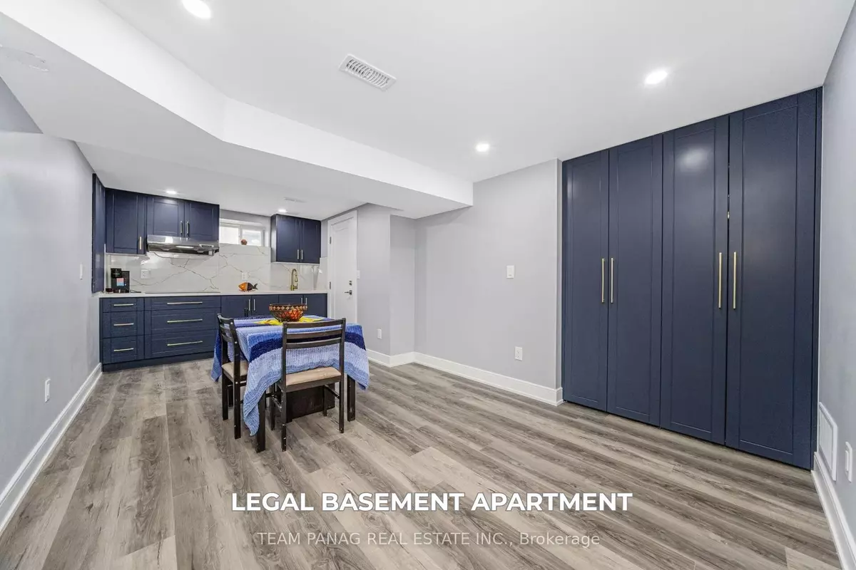 Brampton, ON L6W 3B9,8 Benton ST