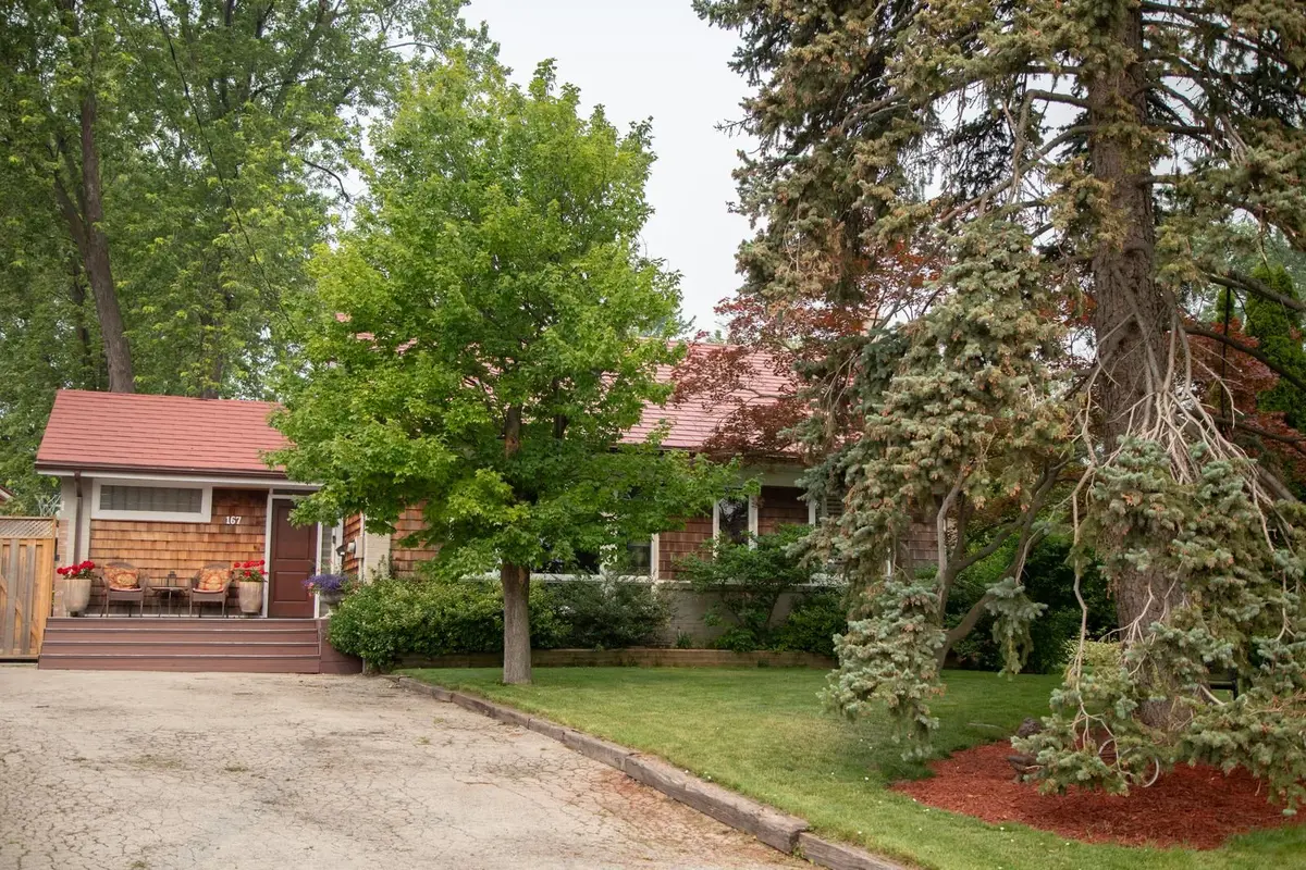 167 Oliver PL, Oakville, ON L6H 1K9