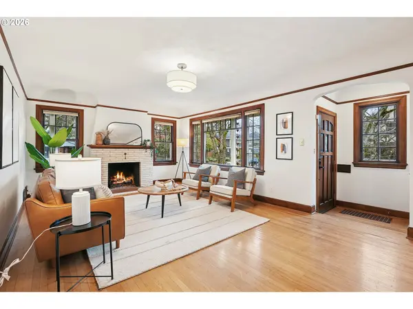 3510 NE KNOTT ST, Portland, OR 97212