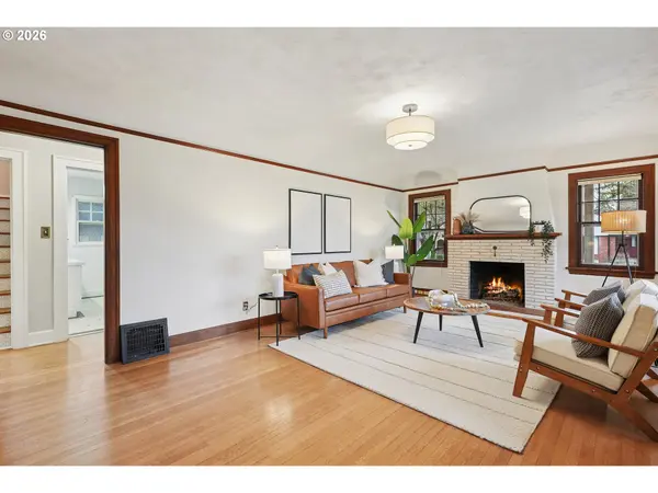 3510 NE KNOTT ST, Portland, OR 97212