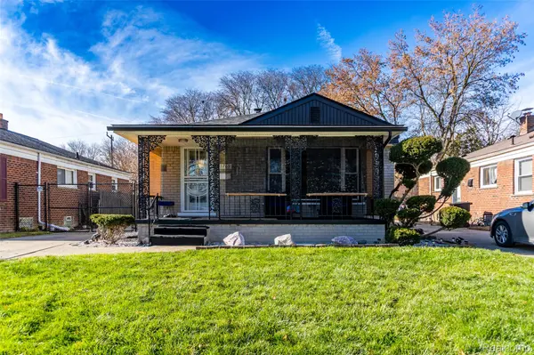 11769 W Parkway ST, Redford Charter Township, MI 48239