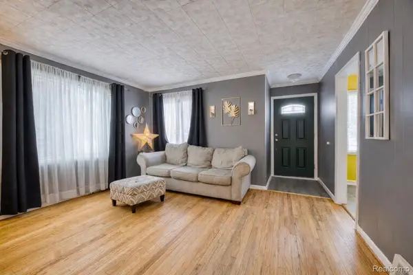 16635 Macarthur, Redford Charter Township, MI 48240