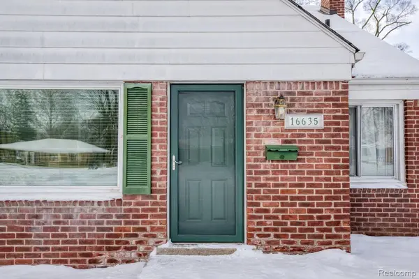 16635 Macarthur, Redford Charter Township, MI 48240